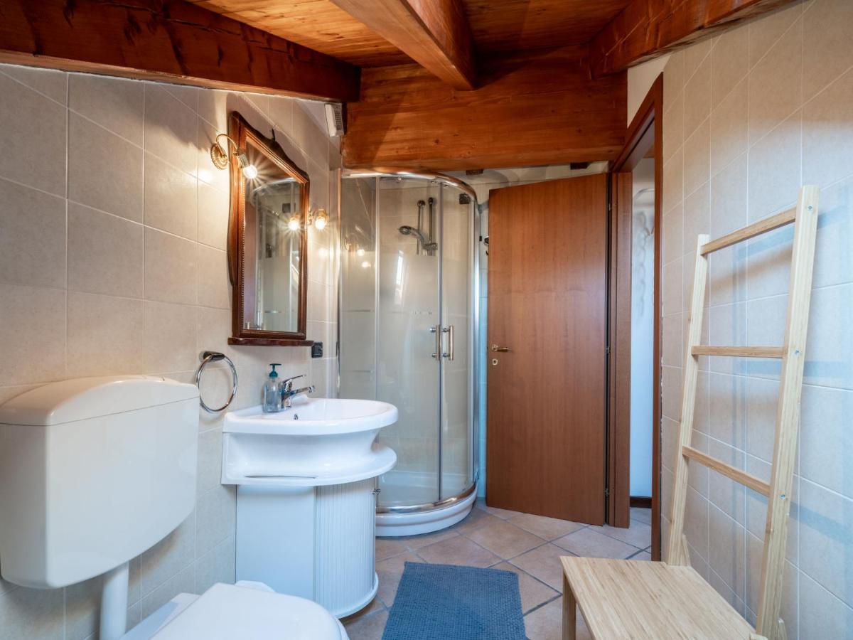 Apartment Borgo San Giulio By Interhome Pettenasco