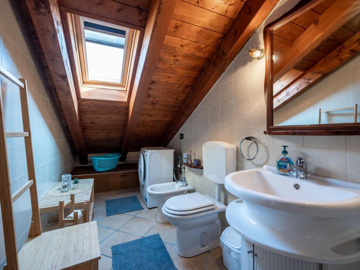 Borgo San Giulio By Interhome